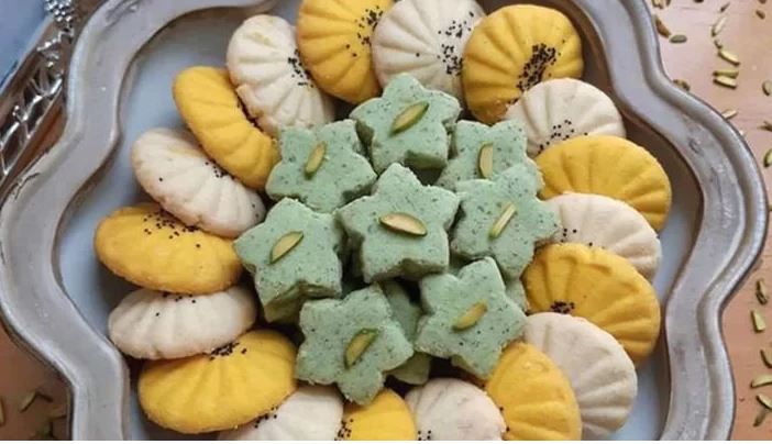 شیرینی حلوای پسته‌ای خانگی: هنر اصیل شیرینی پزی ایرانی
