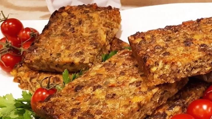 تهیه کوکوی هفت پیکر تبریز به روش سنتی و حفظ انسجام آن