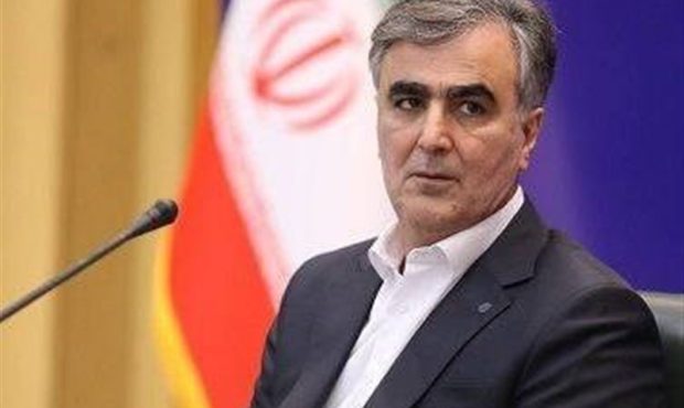 فرزین: وام ازدواج و خرد با فقط یک ضامن؛ مدیران بانک‌ها شخصاً نظارت کنند