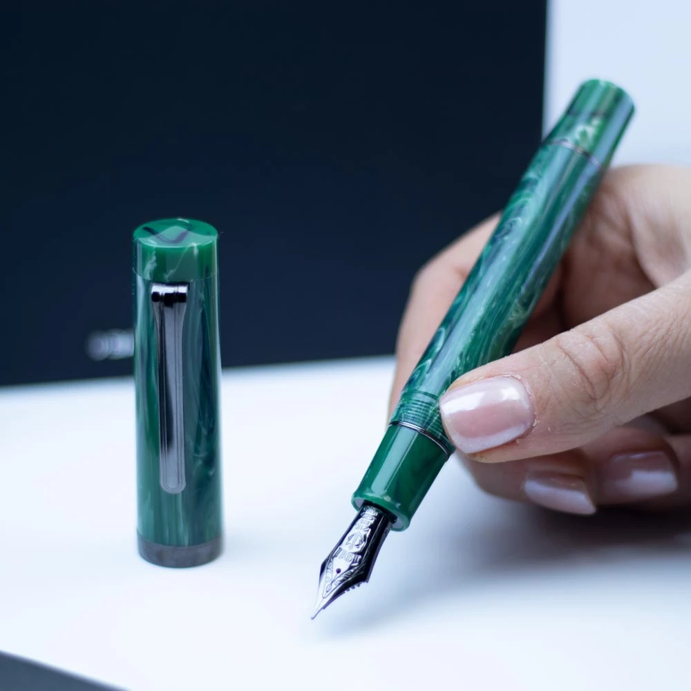 تاثیر نوشتن با خودنویس در کاهش استرس