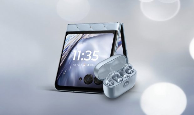 موتورولا و سواروفسکی از گوشی لوکس Razr 2025 پرده برداشتند