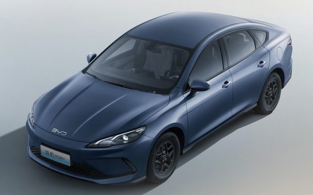 نمای جلو بی وای دی Seal 05 DM-i