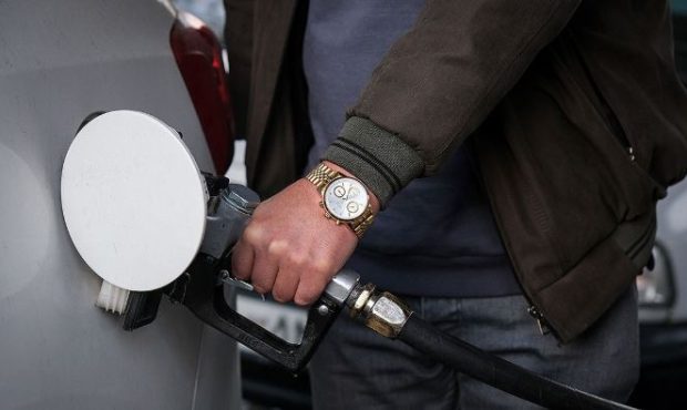 بنزین سوپر وارداتی با چه قیمتی عرضه میشود؟ نرخ رسمی مشخص شد بنزین سوپر وارداتی با چه قیمتی عرضه میشود؟ نرخ رسمی مشخص شد