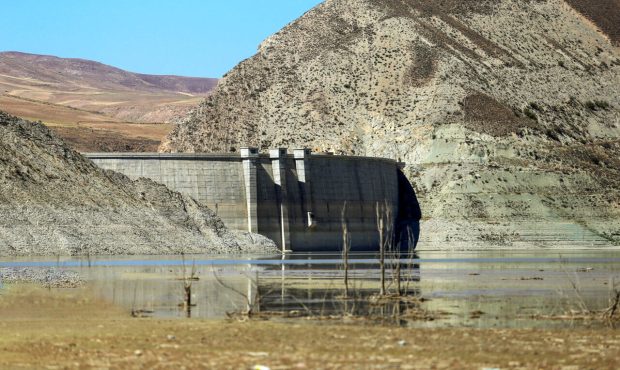 تهران در وضعیت هشدار آبی؛ باران همچنان غایب