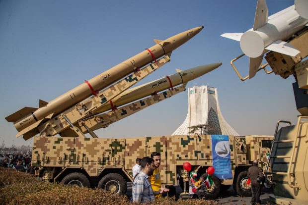 غرق ناو جرالد فورد توسط موشک&zwnj;های ایران