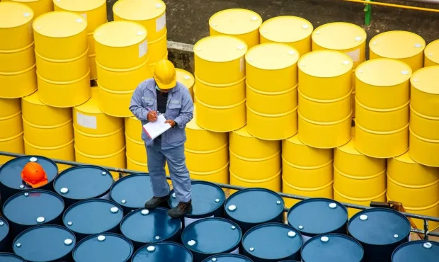 پول فروش نفت در بانکها به نام چه کسانی ثبت شده است پول فروش نفت در بانکها به نام چه کسانی ثبت شده است