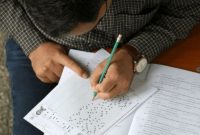 نایب‌رئیس کمیسیون آموزش مجلس خواستار تعویق کنکور شد