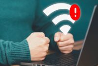 دستیار اجتماعی رئیس‌جمهور: محدودیت طولانی اینترنت به اعتماد عمومی آسیب می‌زند