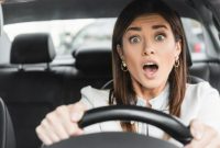 دلیل لرزش خودرو در سرعت 100 کیلومتر بر ساعت یا بیشتر چیست؟