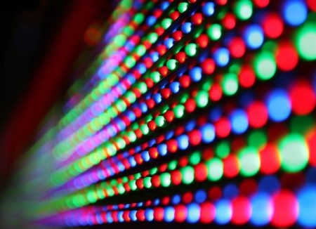 سامسونگ روش جدیدی برای افزایش طول عمر نمایشگرهای QD-LED ارائه کرد